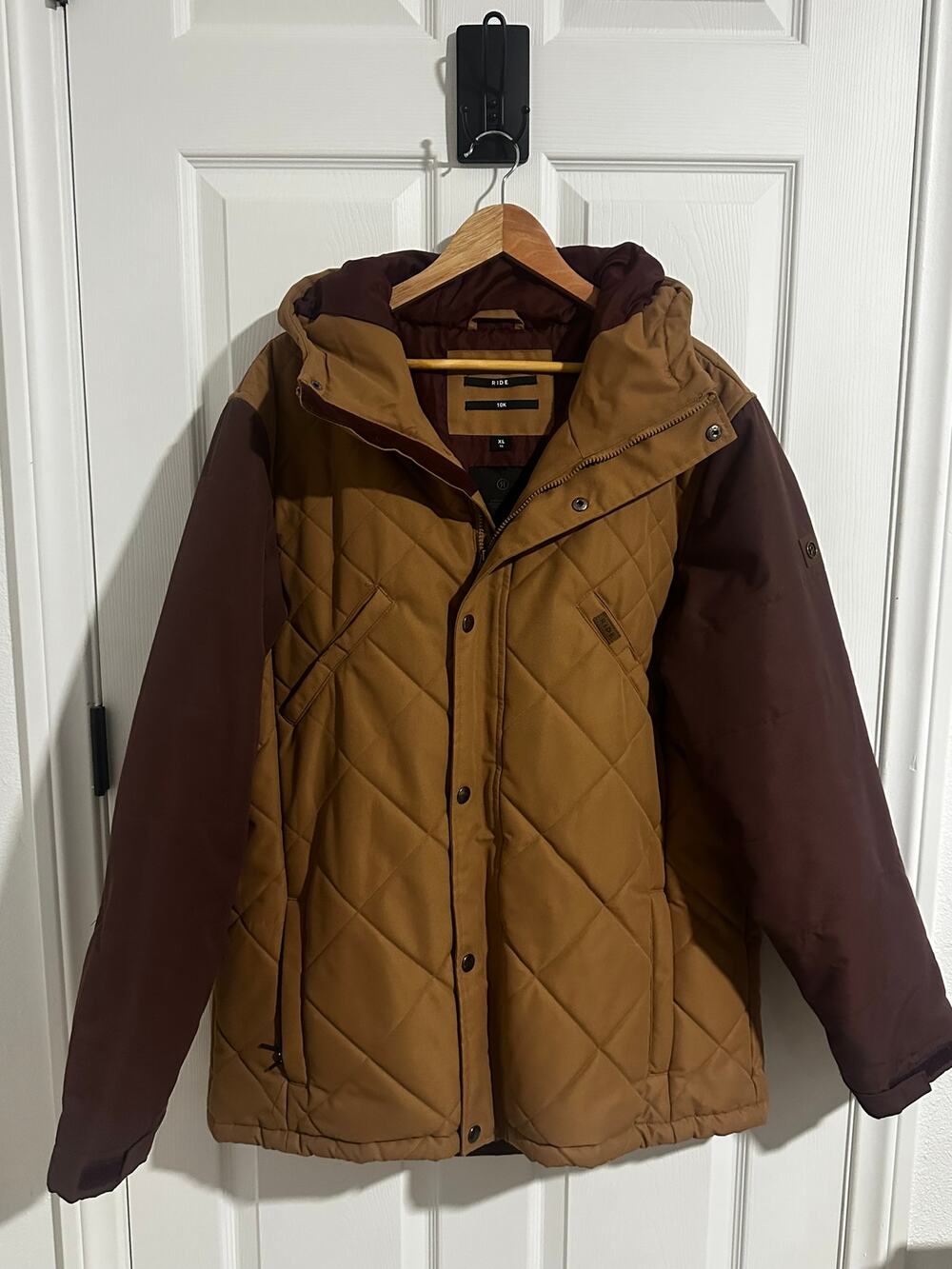 RIDE Snowboards Strata HD 10 Jacket XL Brown Tan Quilted 10K Snowboard Ski